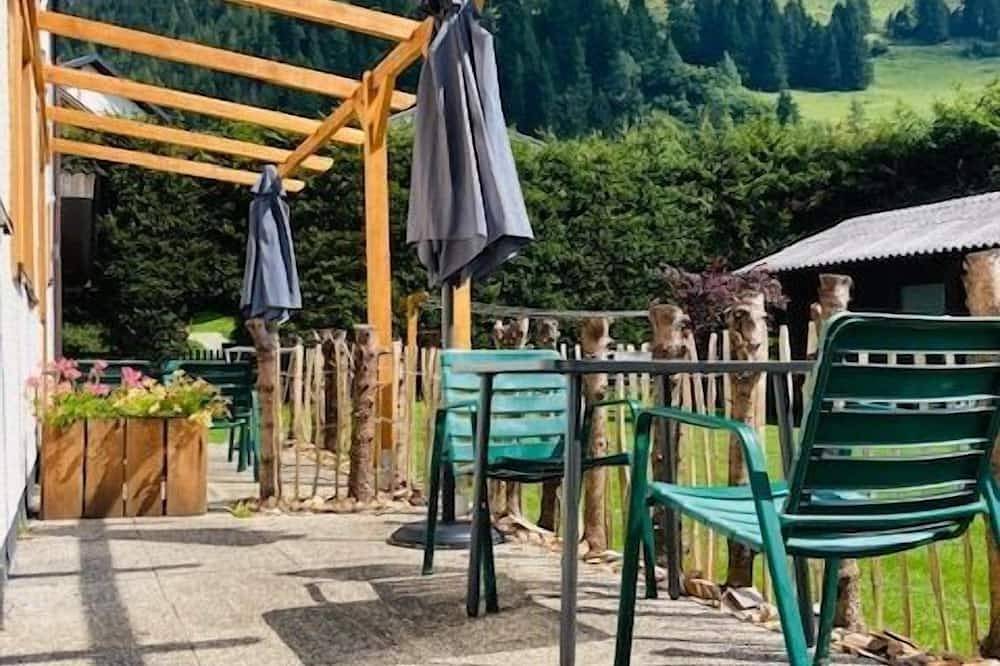Ganze Wohnung, Chalet style apartment | bergblick und modern eingerichtet | Privatterrassen in Hohe Tauern, Mallnitz