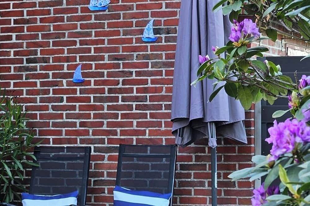 Ganze Wohnung, Ferienzimmer & Terrasse \"Am Küstenkanal\" in Edewecht in Edewecht, Ammerland