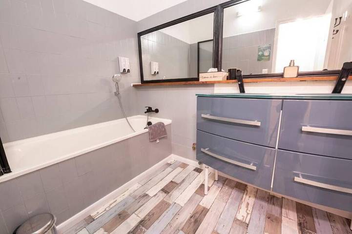 Location de vacances pour 2 personnes, avec jardin et piscine à Brizambourg - 2