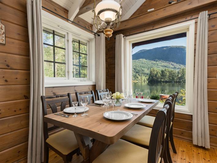 Ferienhaus für 6 Personen, mit Terrasse und Garten sowie Seeblick in Norwegen - 4