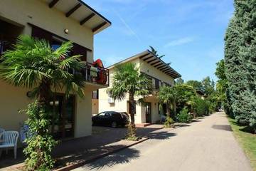 Holiday Park for 4 People in Peschiera del Garda, Garda Mountains, Photo 3