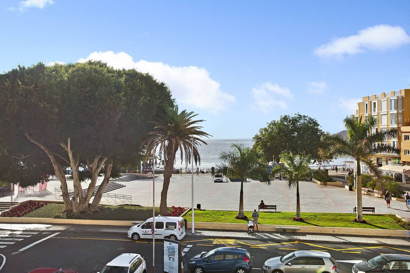 Apartamento entero, Durazno Sur 103 cerca de la playa con balcón y Wi-Fi in Playa el Médano, Granadilla de Abona