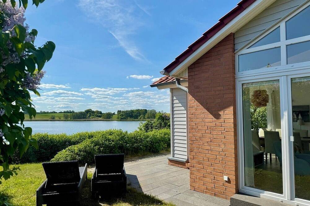 Gemütliches 5* Ferienhaus direkt am Wasser | Wlan | Sauna | Kamin | Whirlwanne in Schlei, Kosel