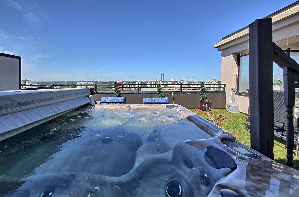 Loft for 6 Guests in Edmonton, Alberta