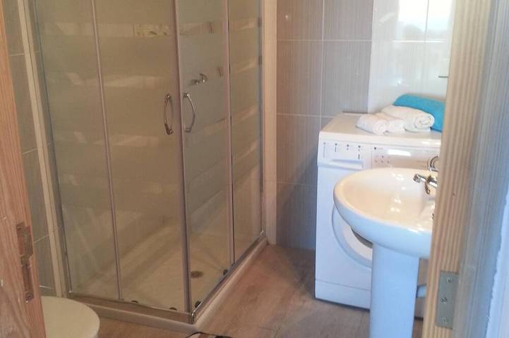 Gîte pour 2 personnes, avec terrasse, animaux acceptés à La Santa - 4