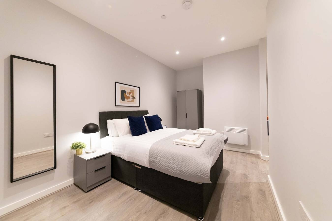 Geheel appartement, Convenient 2 Bed Apartment in Waterloo, Liverpool in Merseyside