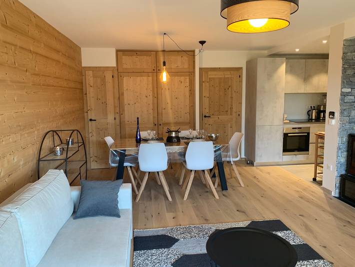 Appartement entier, Appartement 'Flambeaux Le 12' avec vue montagne, balcon et Wi-Fi in Chatel, Les Portes du Soleil