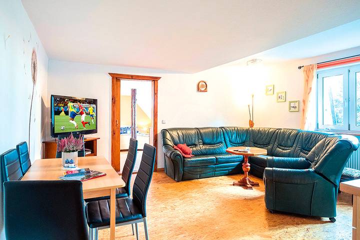 Ferienwohnung für 4 Personen, mit Balkon in Wiek - 2
