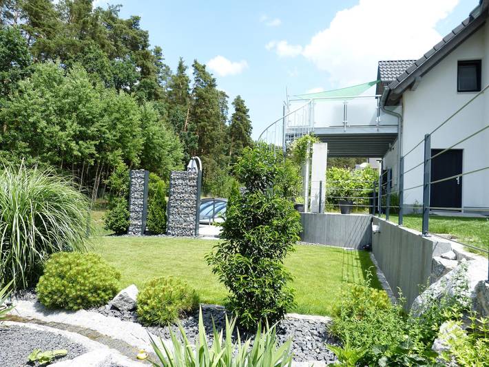 Ferienwohnung für 5 Personen, mit Balkon und Balkon/Terrasse sowie Terrasse und Garten in Wackersdorf
