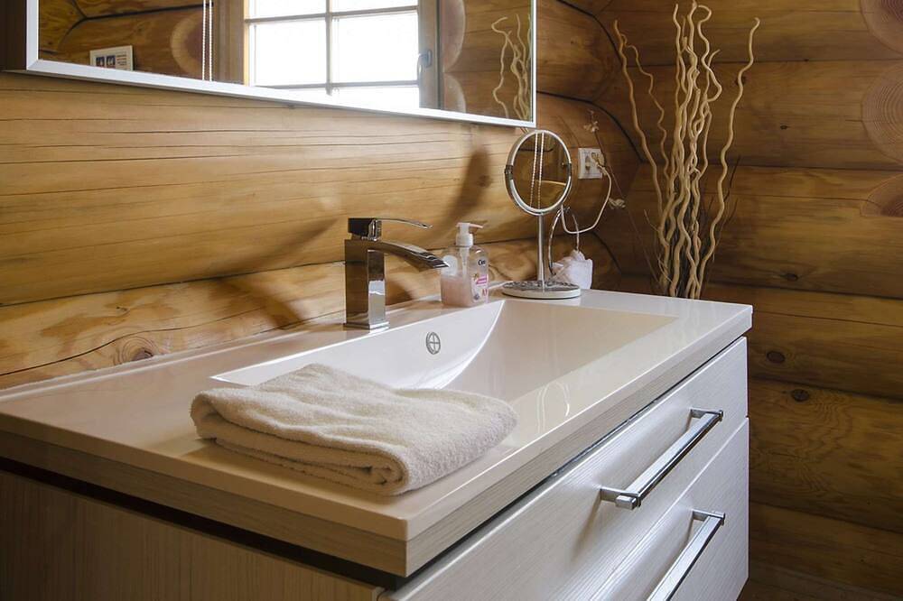 Luxus-Ferienhaus Blockhaus Chalet Nr 2 Toplage am Feldberg mit Sauna Outdoor-Hottub Kamin auf 1300m in Feldberg, Südschwarzwald