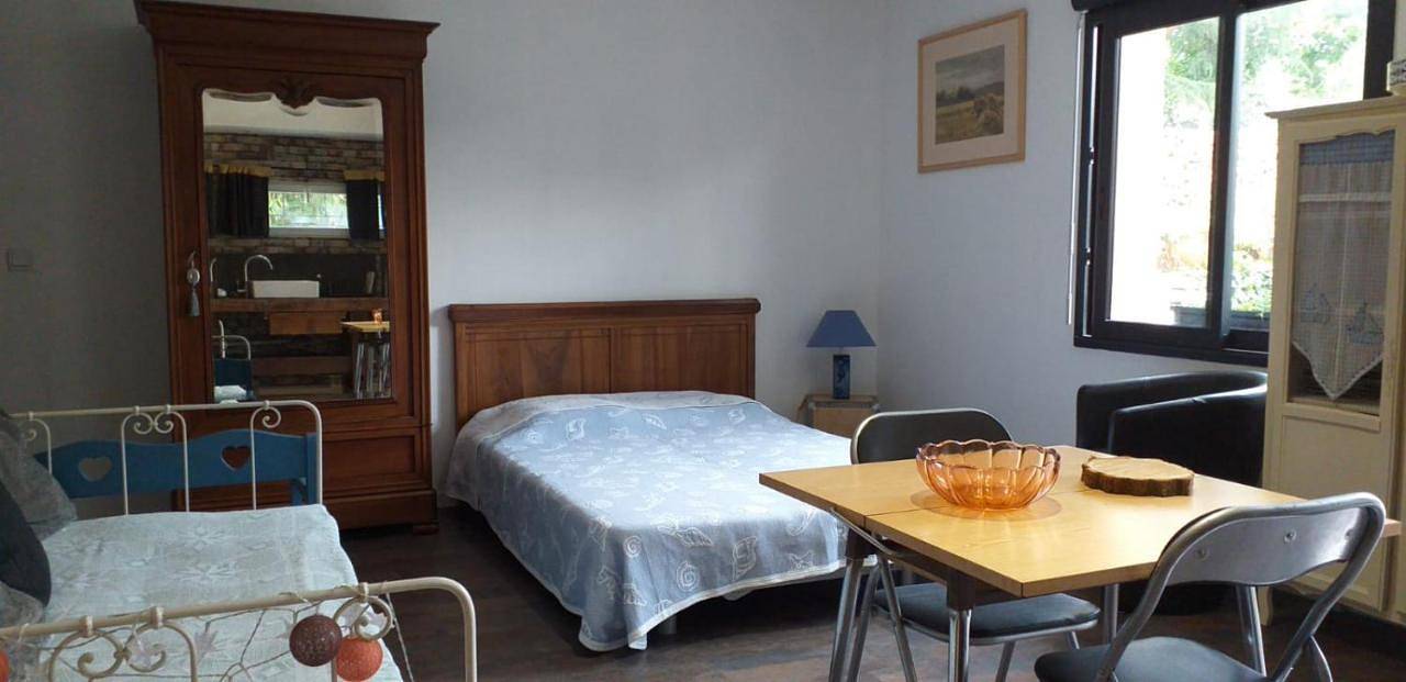 Appartement entier, One-Bedroom Apartment in Chécy, Vallée de la Loire