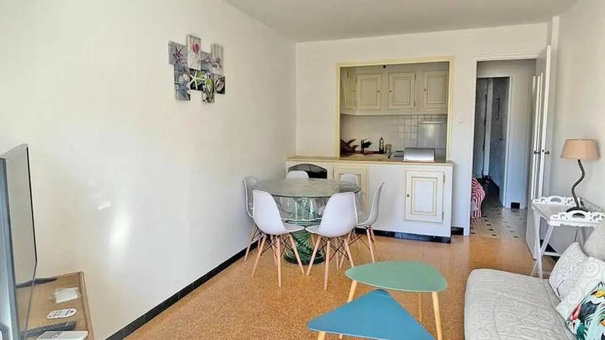Gîte pour 7 personnes, avec Terrasse dans Casino De Sainte Maxime