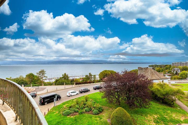 Gîte pour 4 personnes, avec jardin et vue sur le lac dans Lac Léman (France) - 4