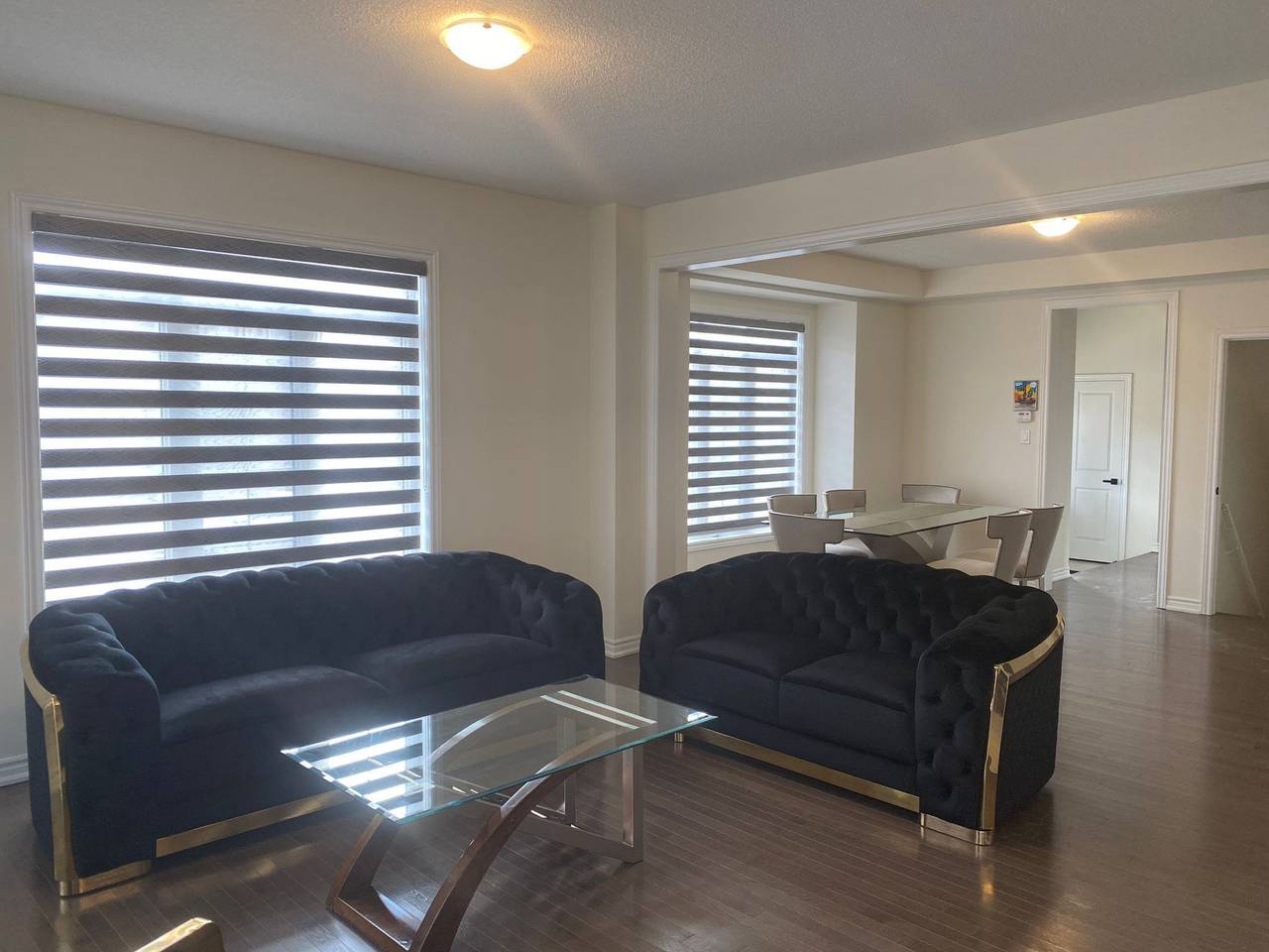 Haus in Brampton mit privatem Parkplatz in Brampton, Lago Ontario (Kanada)