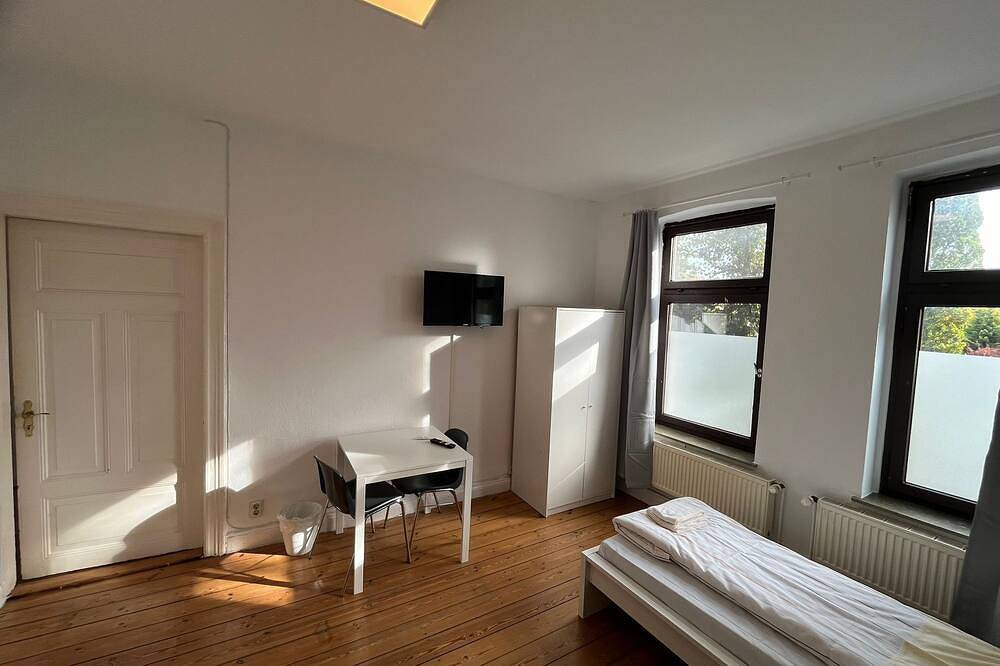 Plöner Straße 59 W2 - 2 Schlafzimmer mit Parkplatz in Neumünster, Schleswig-Holstein Binnenland