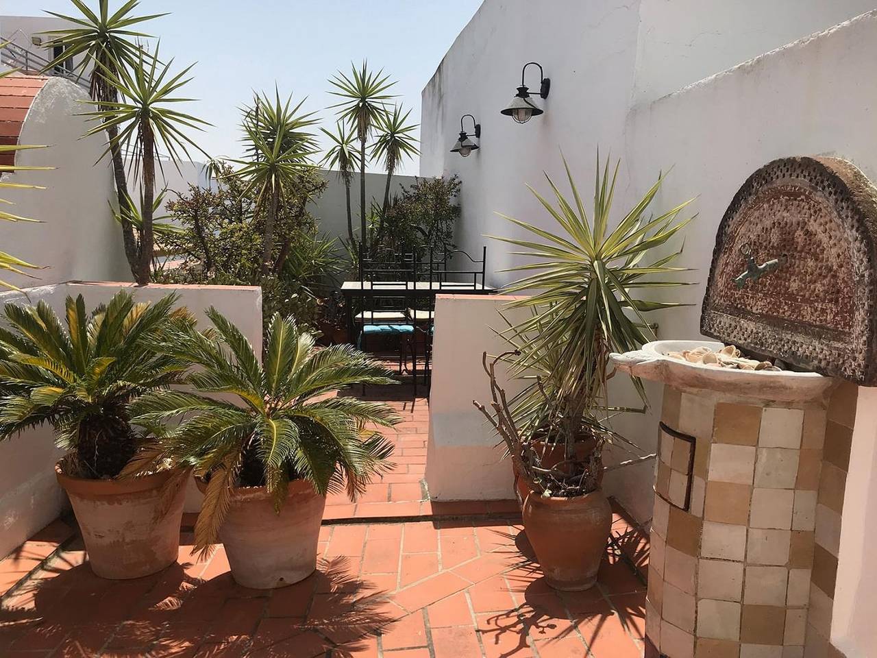 Ganze Ferienwohnung, Altbauwohnung mit orientalischem Flair und Dachterrasse, 4 Pers. in Conil de la Frontera, Costa de la Luz