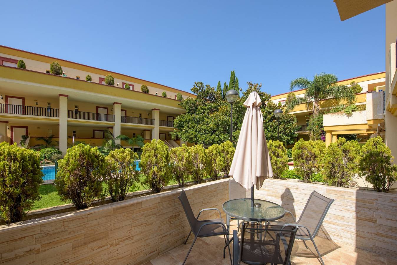 Estudio entero, Apartamento estudio 'Romana Playa 203' con piscina, terraza privada y Wi-Fi in Marbella Este, Marbella