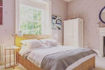 Holiday Rental for 22 People in Huddersfield, West Yorkshire, Photo 2