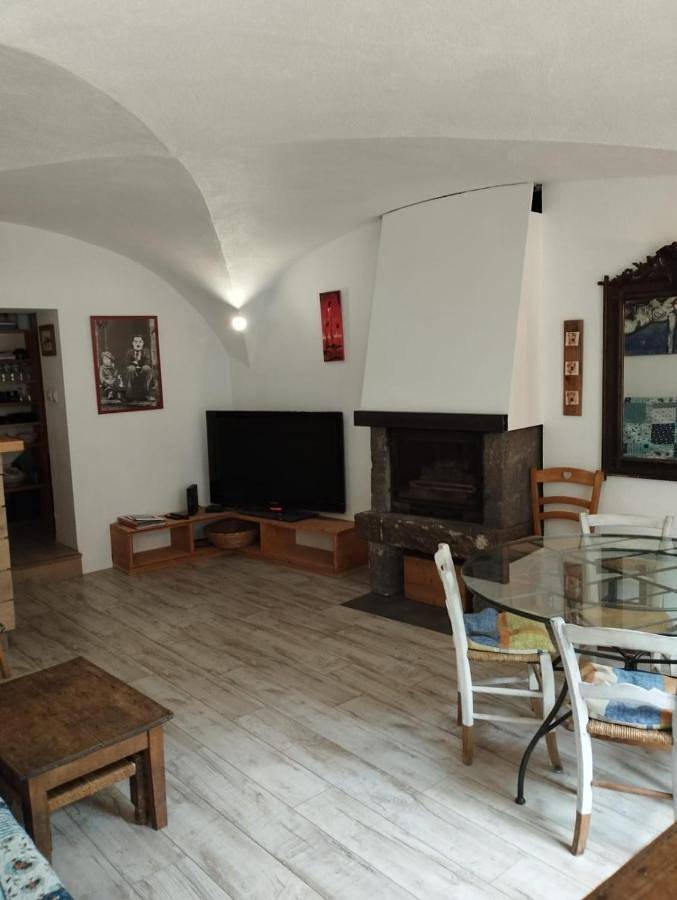 Location de vacances pour 6 personnes, avec jardin à Orcines - 3