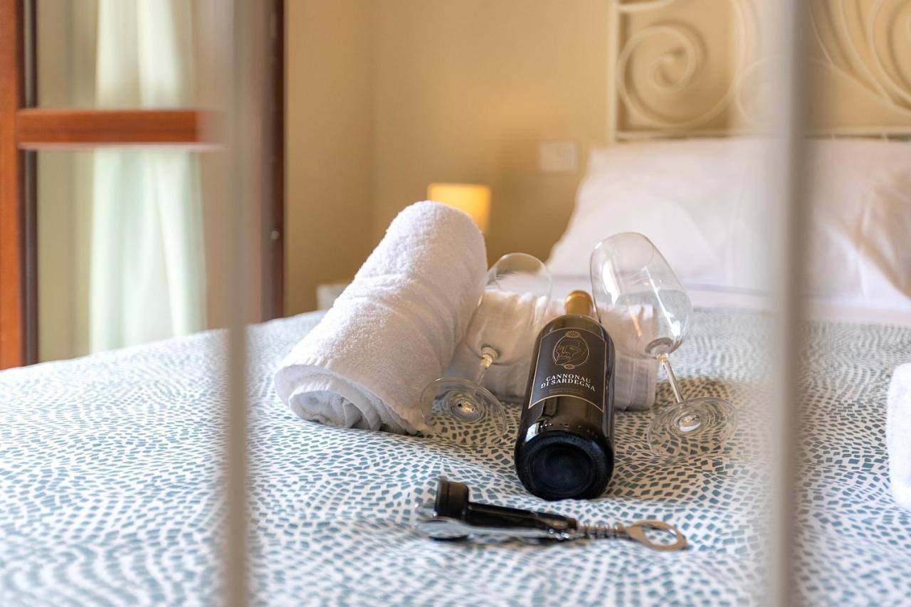 White Coral Rooms self check-in in Carrabuffas, Alghero