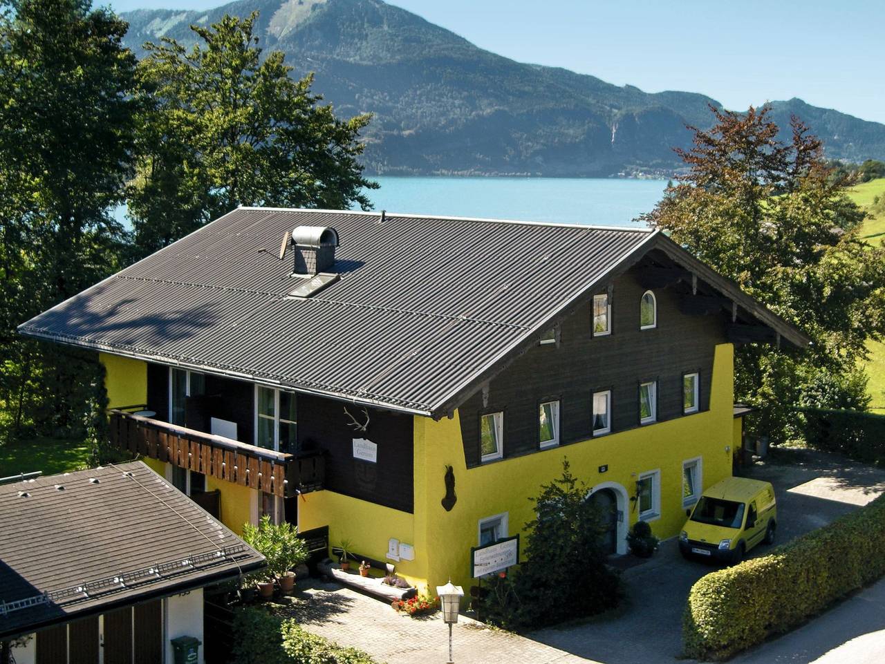 Ganze Ferienwohnung, Ferienwohnungen * * * Landhaus Gerum - Terrassen-Ferienwohnung Gilgen - unsere beliebteste Wohnung! in Sankt Gilgen, Bezirk Salzburg-Umgebung