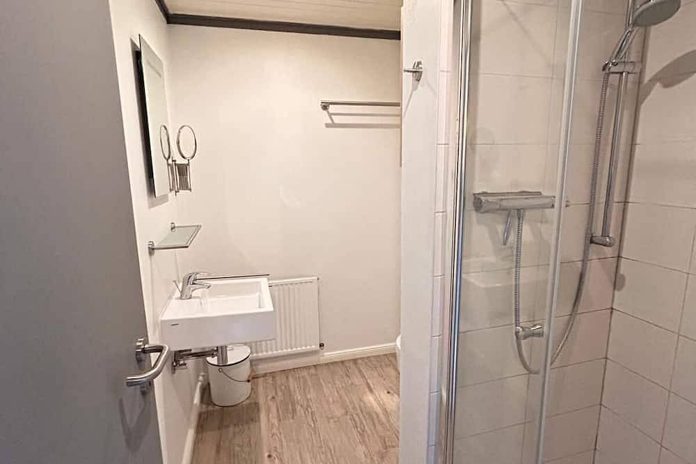 Ganze Wohnung, Ferienwohnung 'Seeadler' – komfortabel und zentral in Pellworm, Nordfriesische Inseln