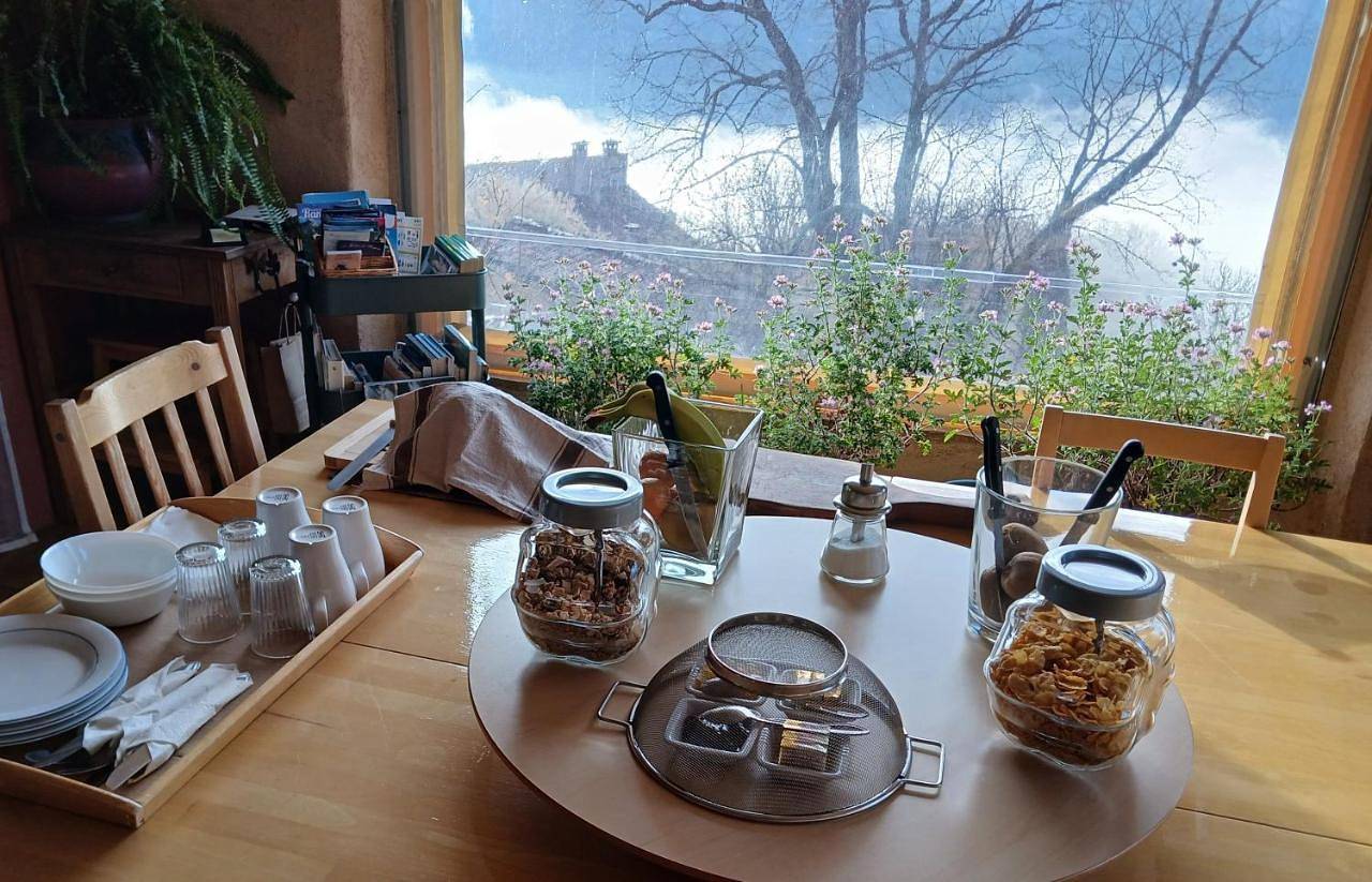 Double Room with Private Bathroom in Castellane, Parc naturel régional du Verdon
