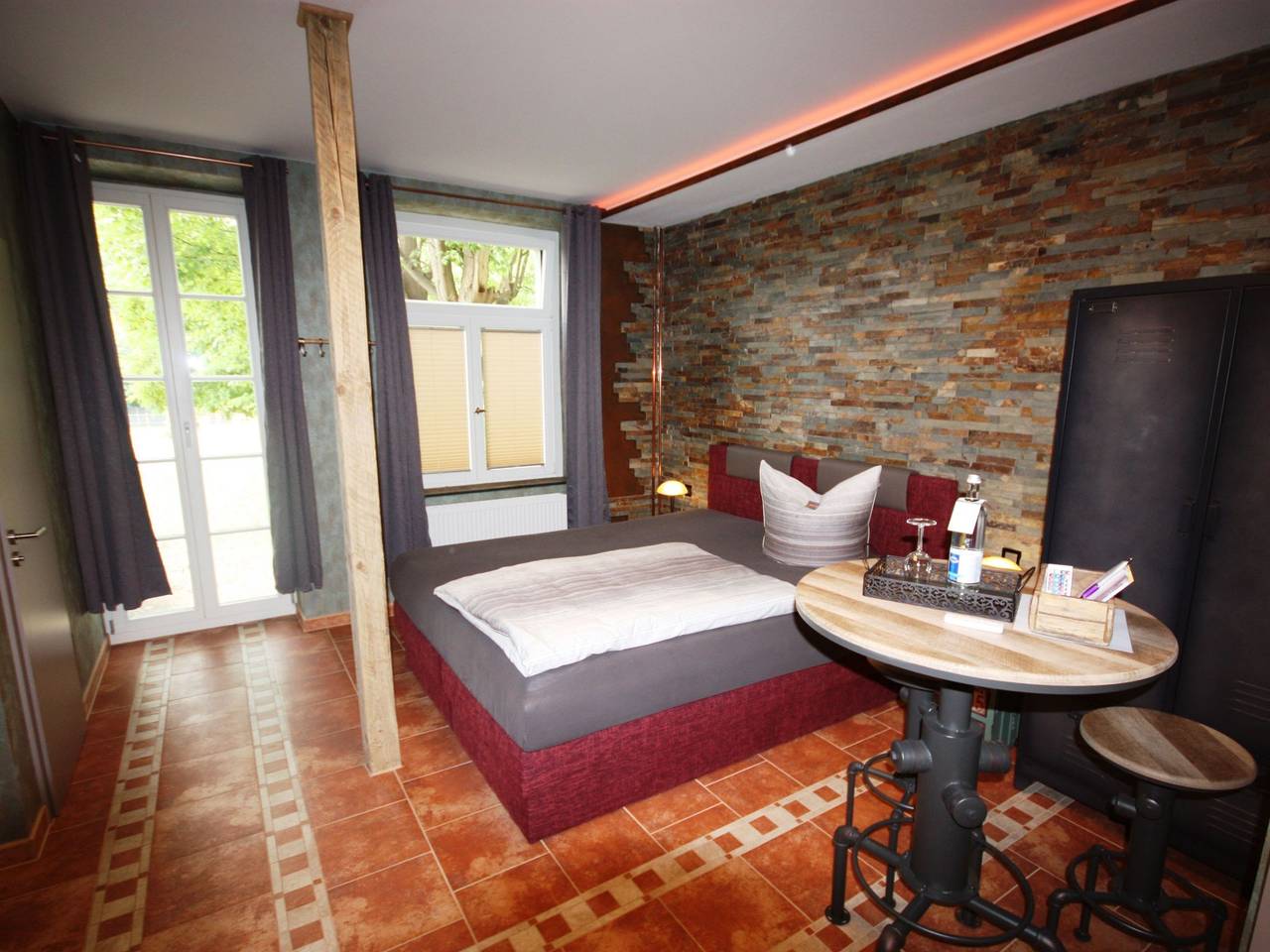 Apartamento entero, Komfort-Suite in Leipzig-Este, Leipzig