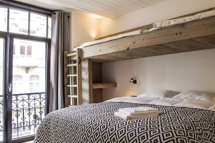 Casa de vacaciones de lujo para 20 personas, Blankenberge a 250 metros de la playa in Blankenberge, Costa de Bélgica