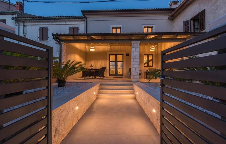 Ferienhaus mit Meerblick für 6 Personen, mit Pool und Ausblick sowie Garten in Poreč - 3