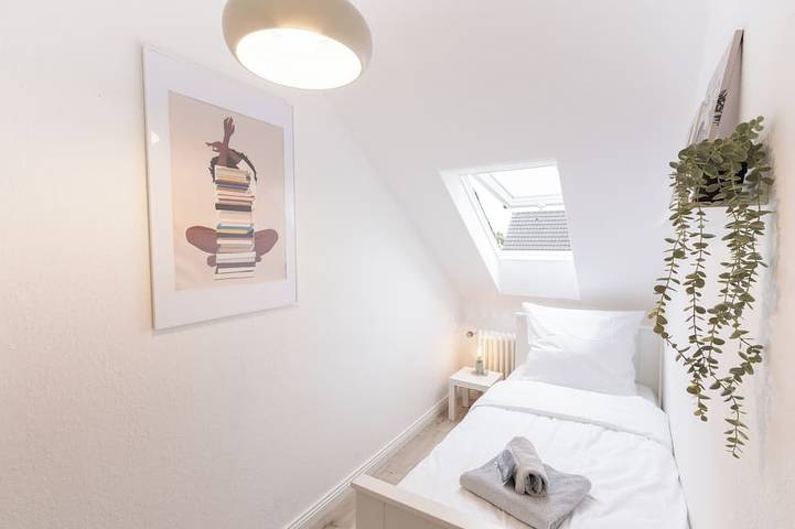 Ganze Wohnung, Mc’Maggies Atelier – stilvolle Ferienwohnung mit Whirlpool bei Düsseldorf in Meerbusch, Rhein-Kreis Neuss