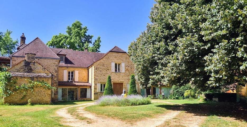 Gîte pour 4 personnes, avec vue ainsi que jardin et piscine, animaux acceptés à Saint-Vincent-le-Paluel - 4