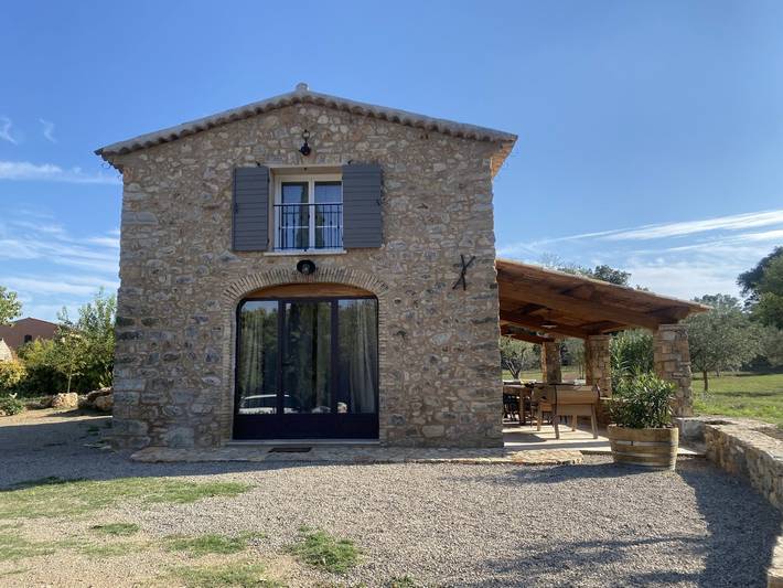 Gîte pour 5 personnes, avec terrasse et jardin à Le Thoronet - 4