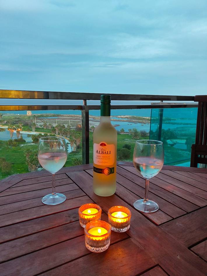 Entire apartment, Apartment 'Mirador De Veneziola' with Sea View, Wi-Fi and Air Conditioning in Playa del Pudrimel (La Manga), San Javier