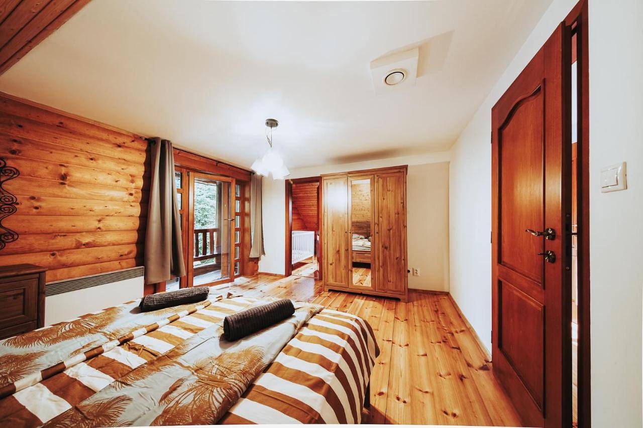 Four-Bedroom House in Oszczadnica, Środkowa Słowacja