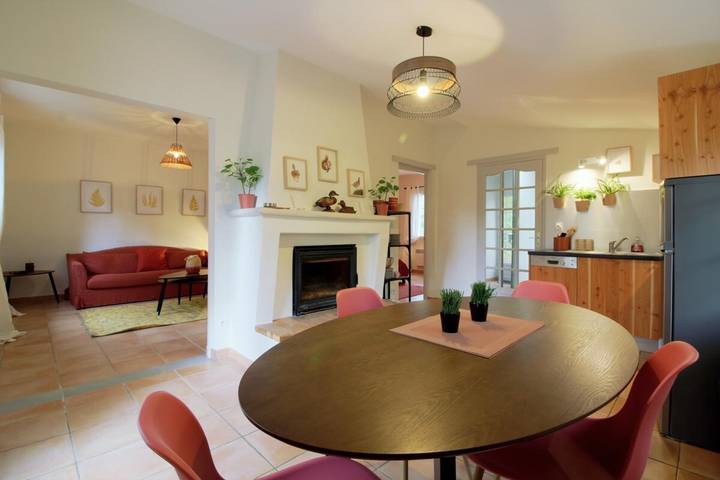 Gîte pour 2 personnes, avec jardin