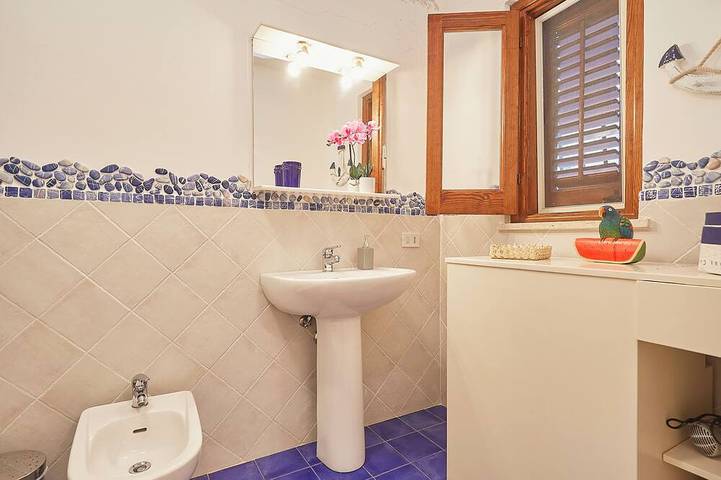 Villa Majus - with swimming pool and direct access to the sea in marine protected area in Capo Zafferano, Bagheria