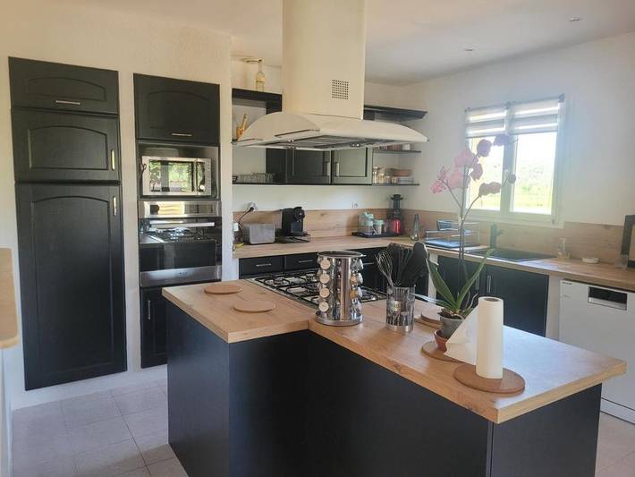 Location de vacances pour 4 personnes, avec piscine ainsi que jardin et terrasse à Aigaliers - 4