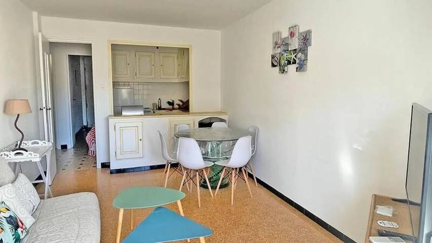 Gîte pour 7 personnes, avec Terrasse dans Casino De Sainte Maxime - 2