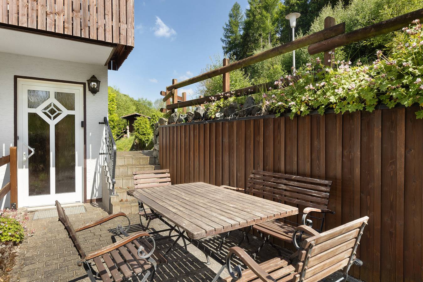 Ganze Wohnung, Ferienwohnung 'B - Suite' mit privater Terrasse und Wi-Fi in Usseln, Willingen