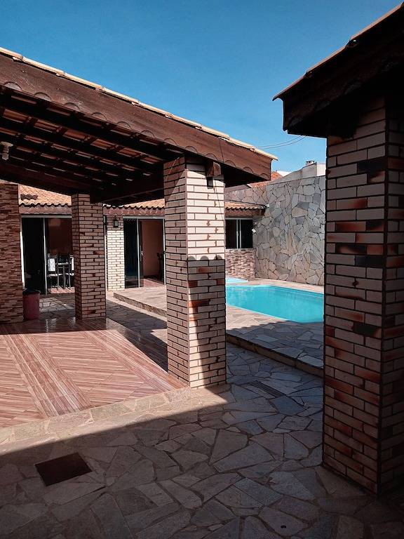 House with swimming pool and barbecue. in Cuiabá, Mato Grosso