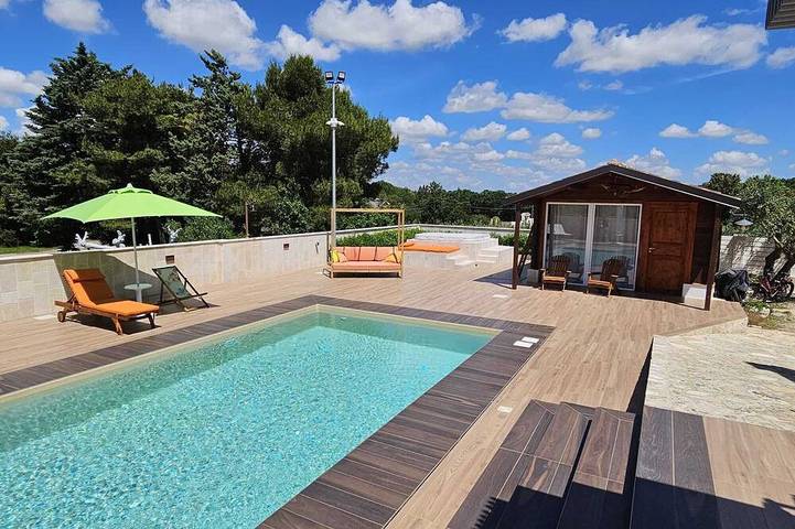 Villa für 7 Personen, mit Terrasse und Pool sowie Garten und Whirlpool - 1