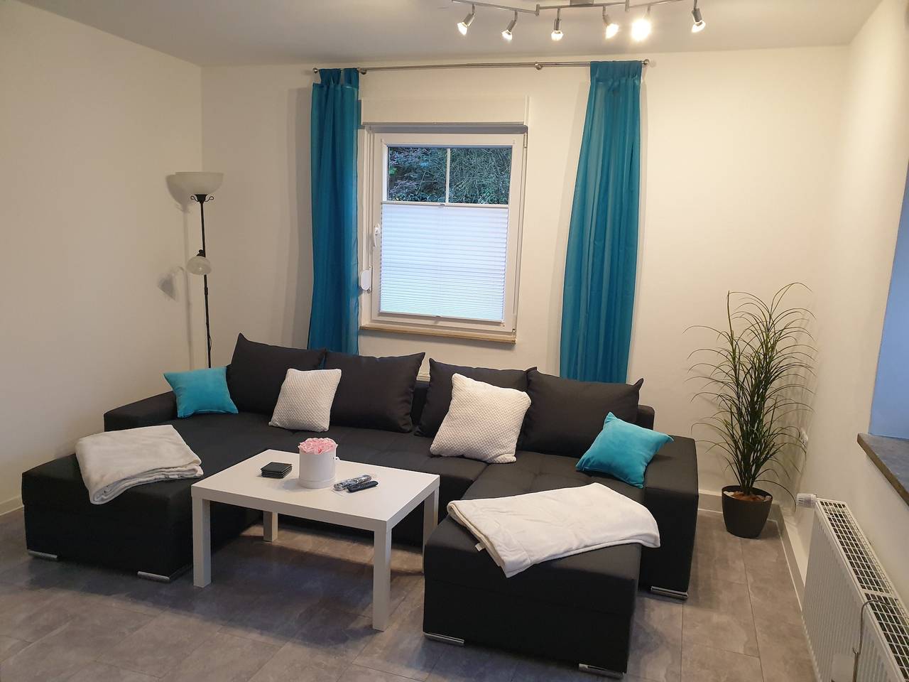 Ganze Wohnung, Ferienwohnung 'Connys - Mond' mit privater Terrasse und Wi-Fi in Winsen (Aller), Aller-Leine-Tal