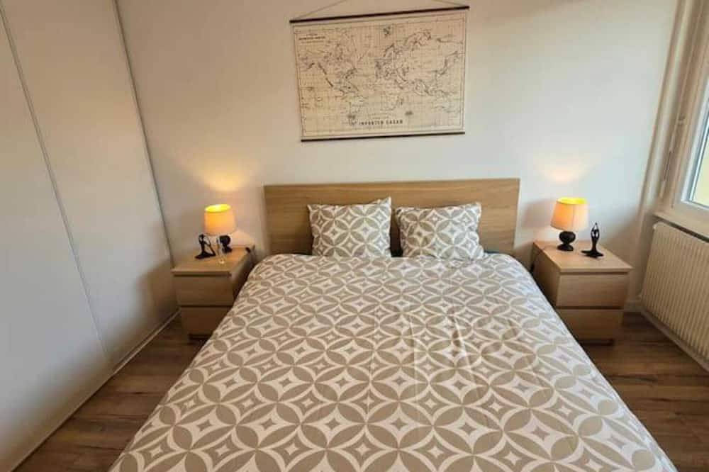 Entire apartment, Urban chic in Annemasse, Saint-Julien-en-Genevois region