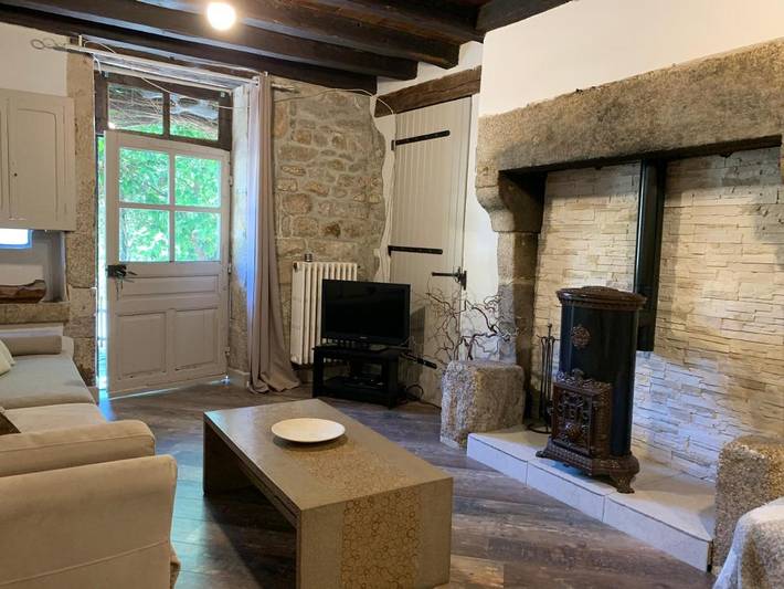 Maison de campagne pour 7 personnes, avec Terrasse et Jardin ainsi que Piscine et Vue à Saint-Sylvestre