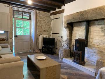 Maison de campagne pour 7 personnes, avec vue ainsi que jardin et piscine à Saint-Sylvestre