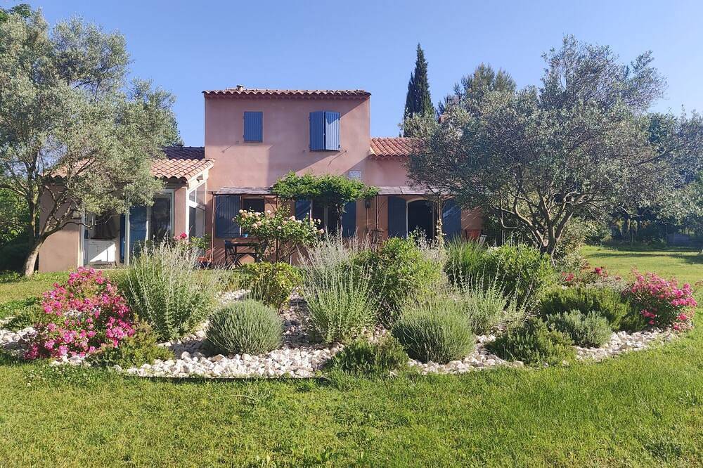 Luberon - Villa Roquefraiche (climatisée, piscine, jardin de près de 3000 m2) in Lauris, Parc naturel régional du Luberon