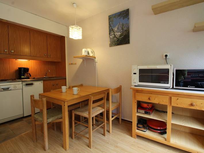 Ganzes Studio, Studio für 4 Personen: Spülmaschine, nahe Pisten, Geschäfte und kostenlose Shuttlebus-Haltestelle in Flaine, Arâches-la-Frasse