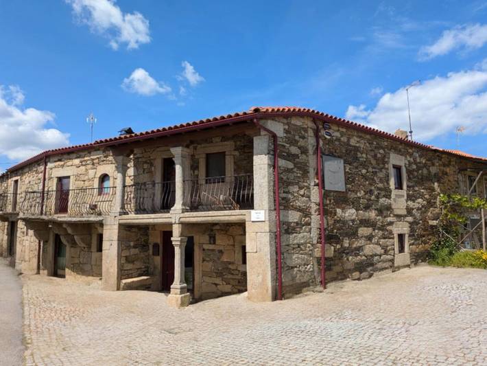 Casa de familia para 2 personas, con piscina en Miranda do Douro