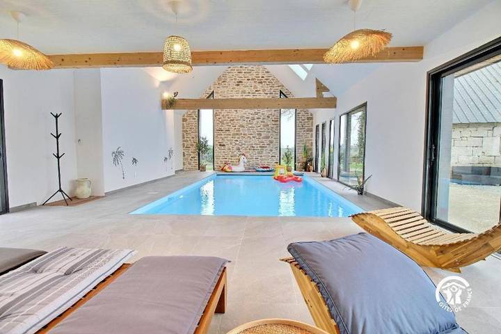 Maison de vacances pour 10 personnes, avec terrasse ainsi que jardin et piscine - 1